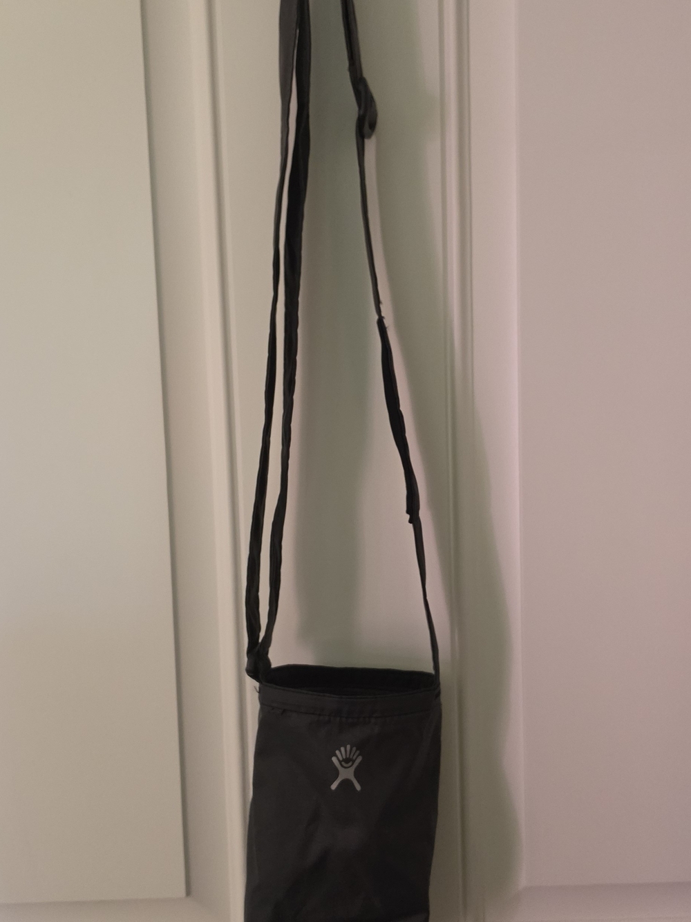 Hydro Flask Black Slim Crossbody Bottle Pouch